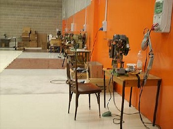 Operai della mcc2 al lavoro
